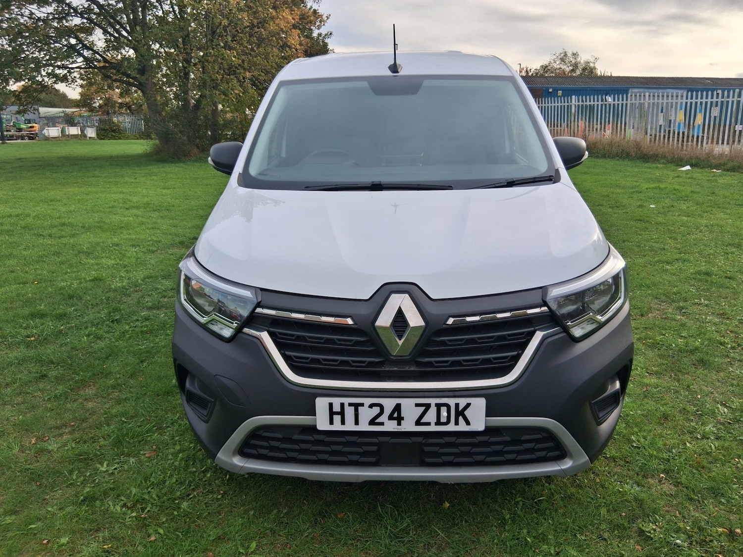 Used Renault Kangoo 2024 for sale - 76244621: Photo 8