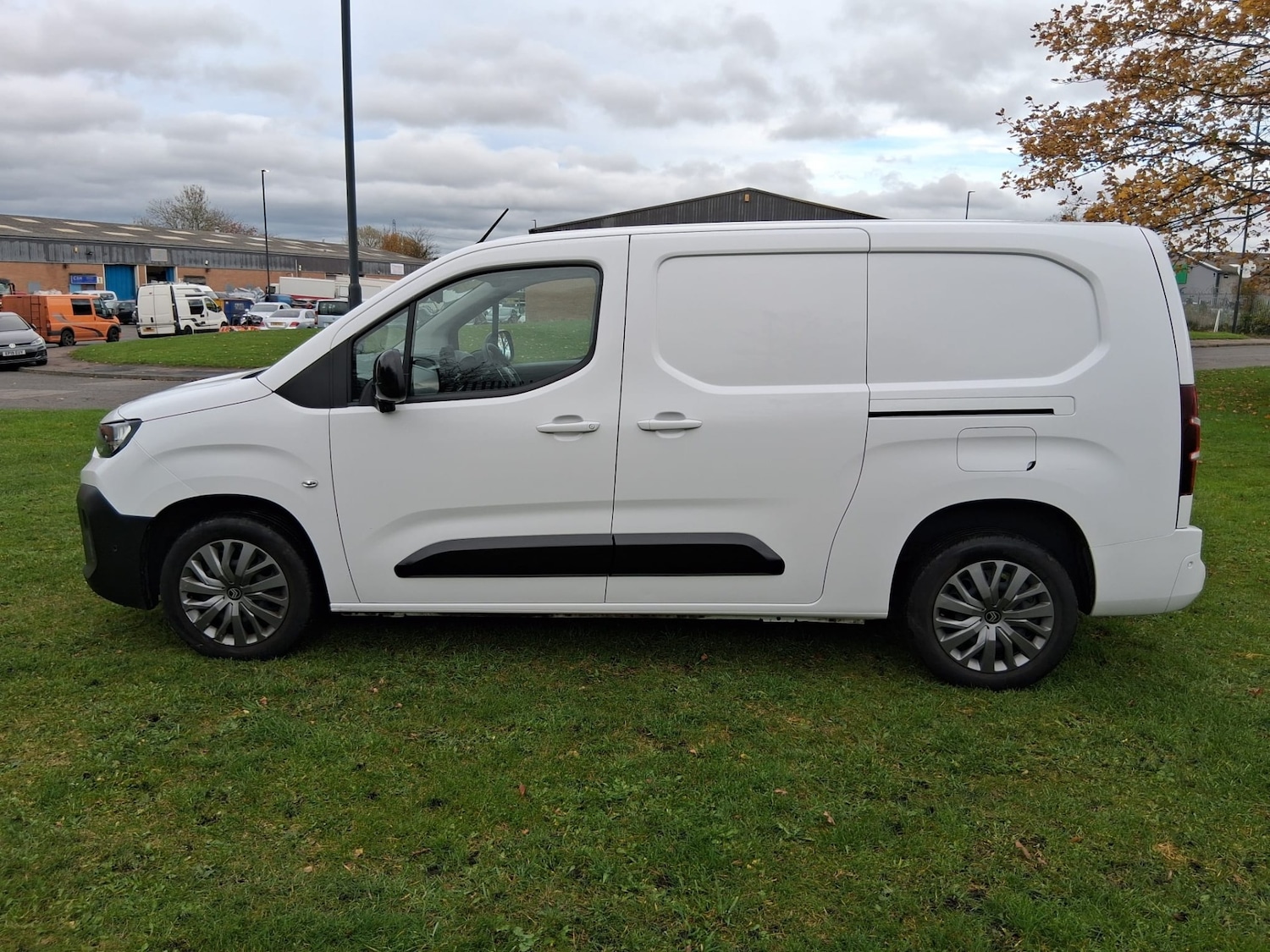 Used Citroen Berlingo 2024 for sale - 76493620: Photo 1