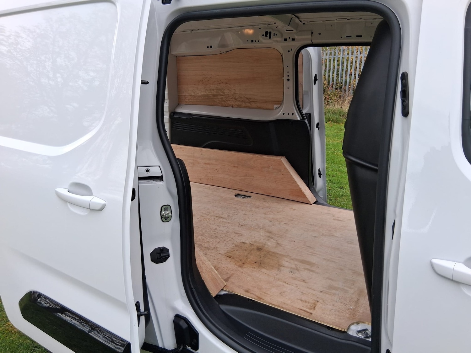 Used Citroen Berlingo 2024 for sale - 76493620: Photo 11