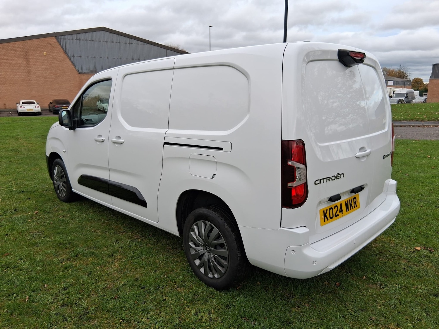 Used Citroen Berlingo 2024 for sale - 76493620: Photo 2