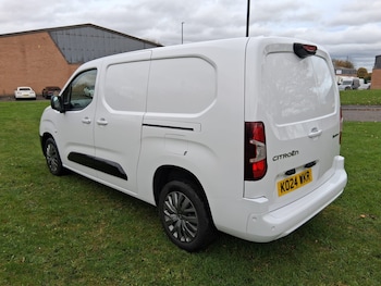 Used Citroen Berlingo 2024 for sale - 76493620: Photo