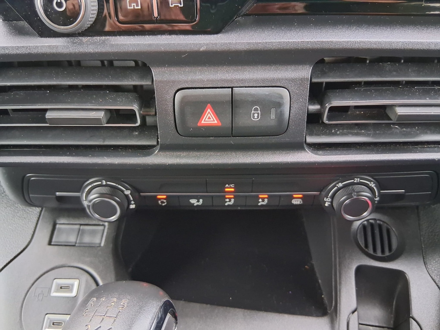 Used Citroen Berlingo 2024 for sale - 76493620: Photo 32