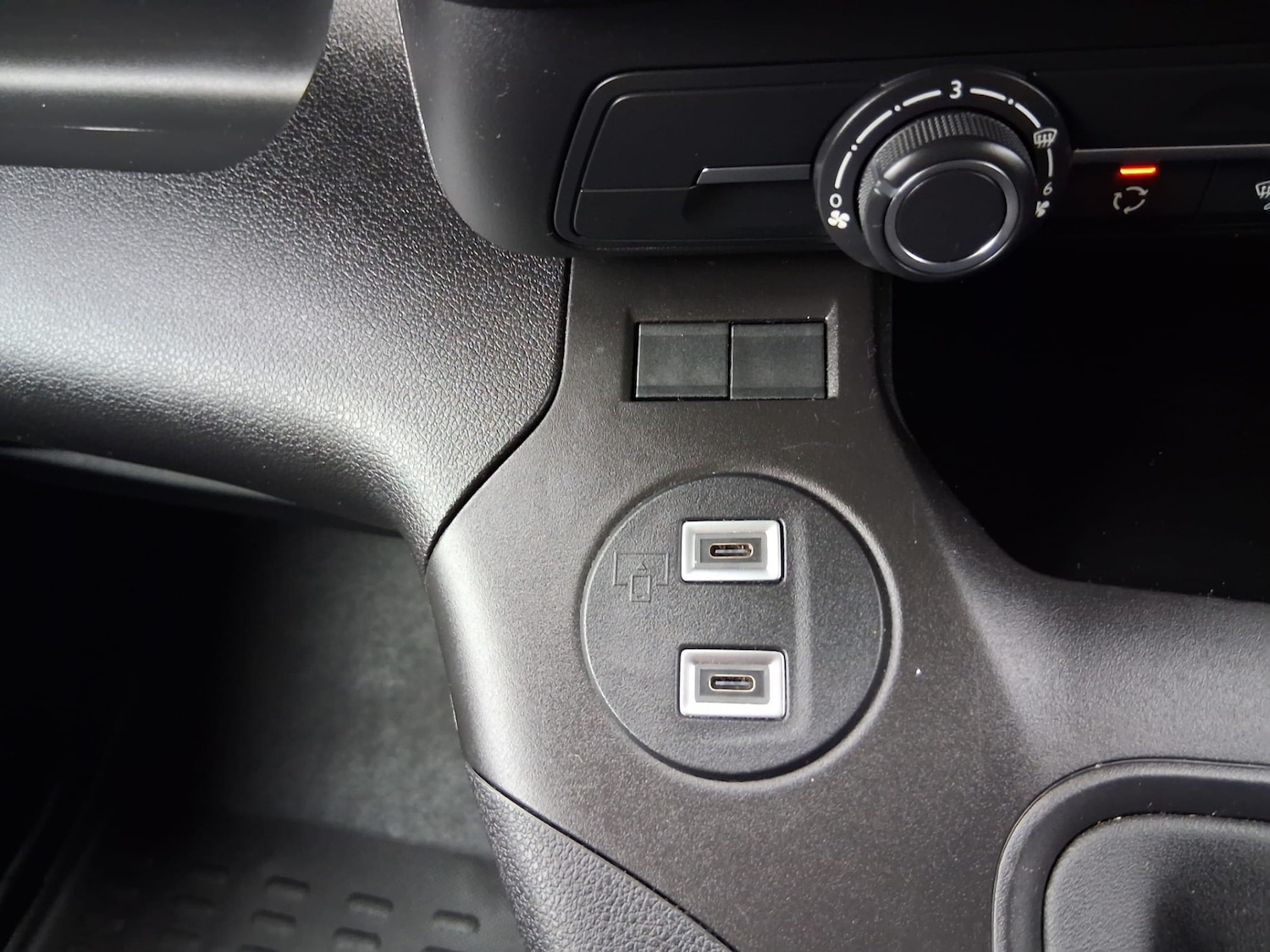 Used Citroen Berlingo 2024 for sale - 76493620: Photo 34