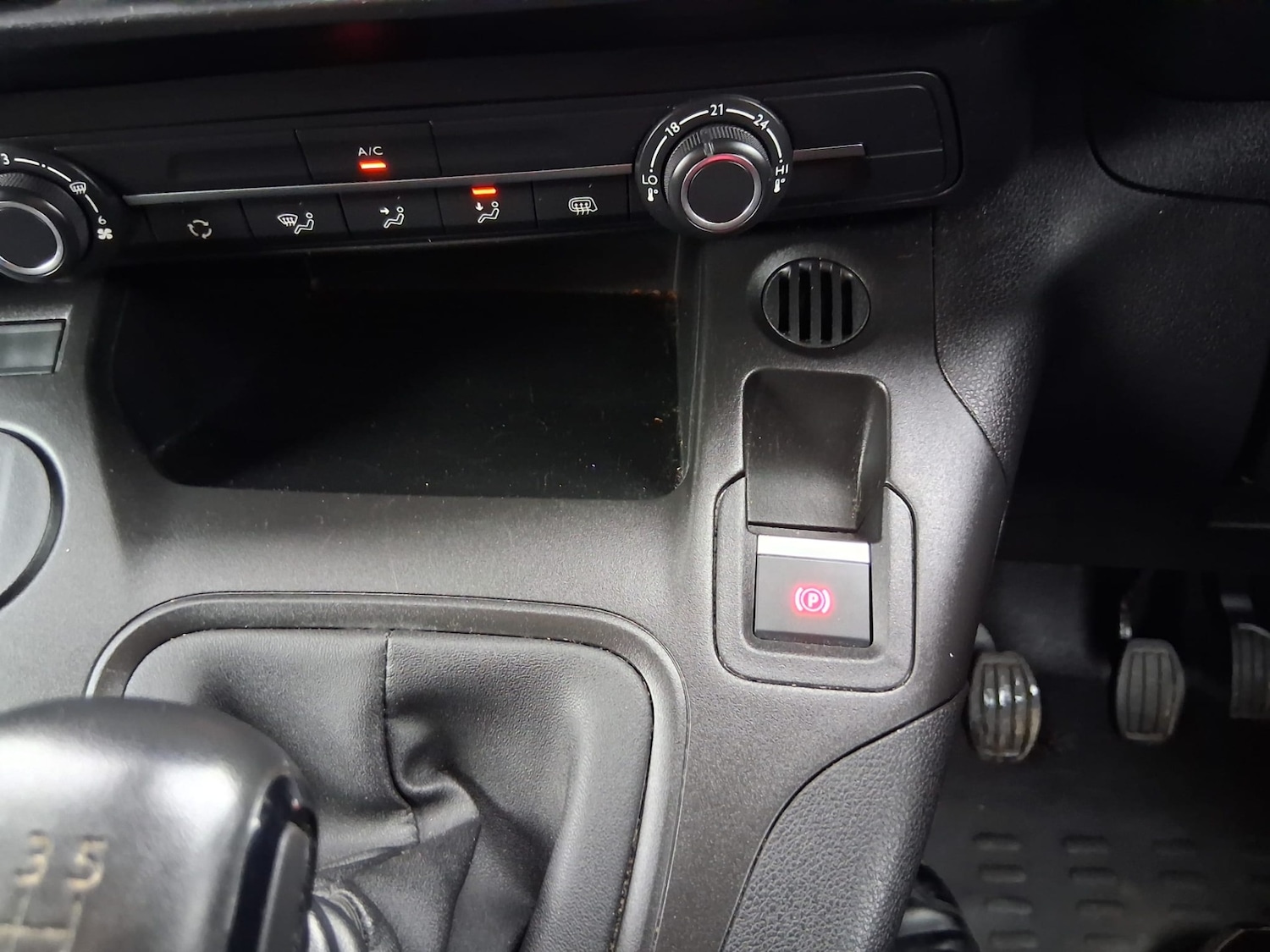 Used Citroen Berlingo 2024 for sale - 76493620: Photo 36