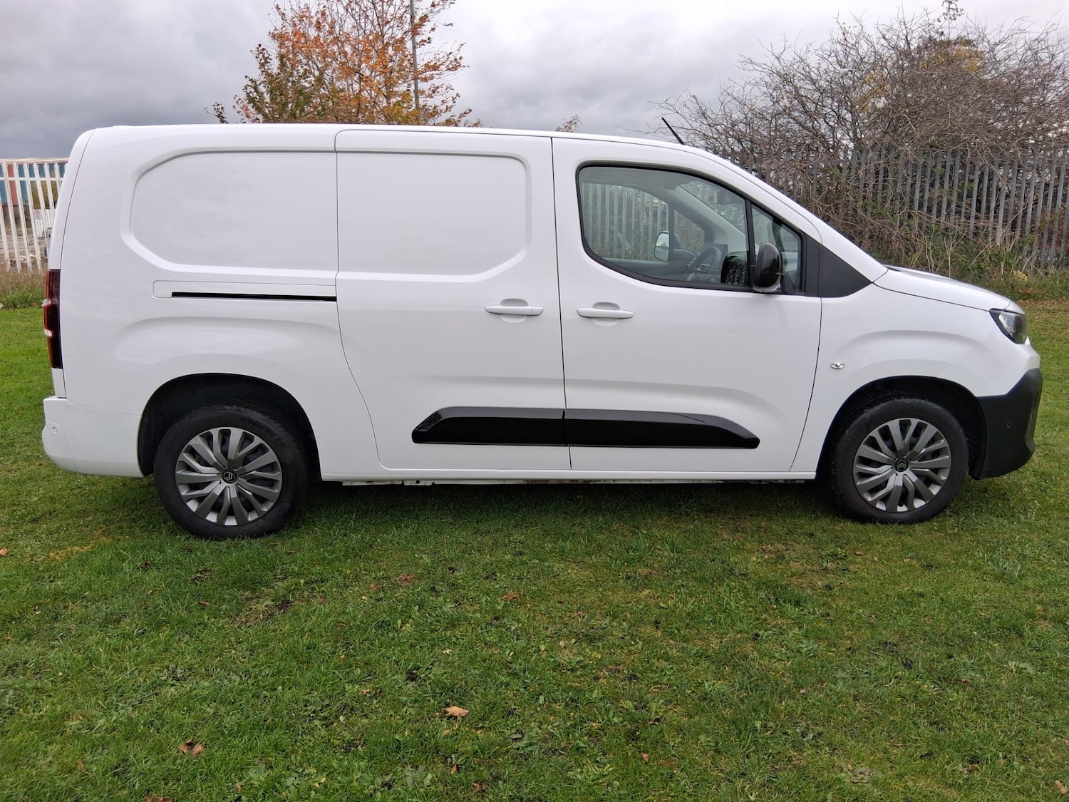 Used Citroen Berlingo 2024 for sale - 76493620: Photo 5