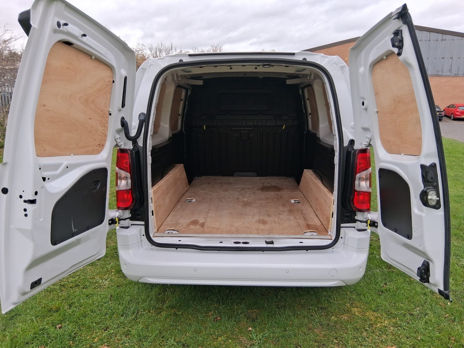 Used Citroen Berlingo 2024 for sale - 76493620: Photo 9