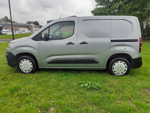 Used Citroen Berlingo 2019 for sale - 71648142: Photo 2
