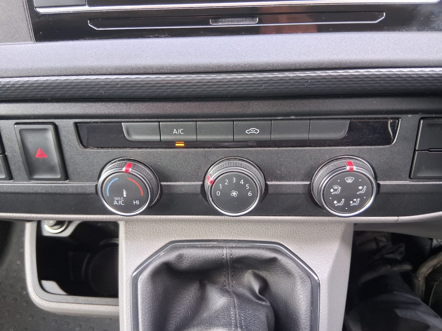 Used Volkswagen Transporter 2022 for sale - 77962861: Photo 16