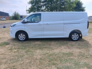 Used Ford Transit Custom 2024 for sale - 79231209: Photo