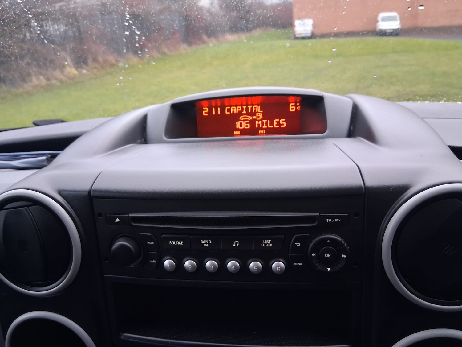 Used Peugeot Partner 2015 for sale - 77298627: Photo 16