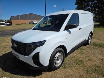 Used Ford Transit Courier 2024 for sale - 79418216: Photo