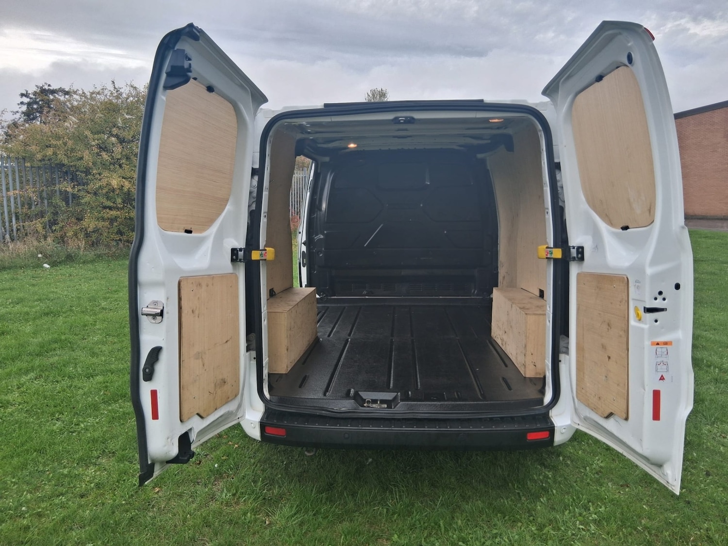 Used Ford Transit Custom 2023 for sale - 76205853: Photo 9