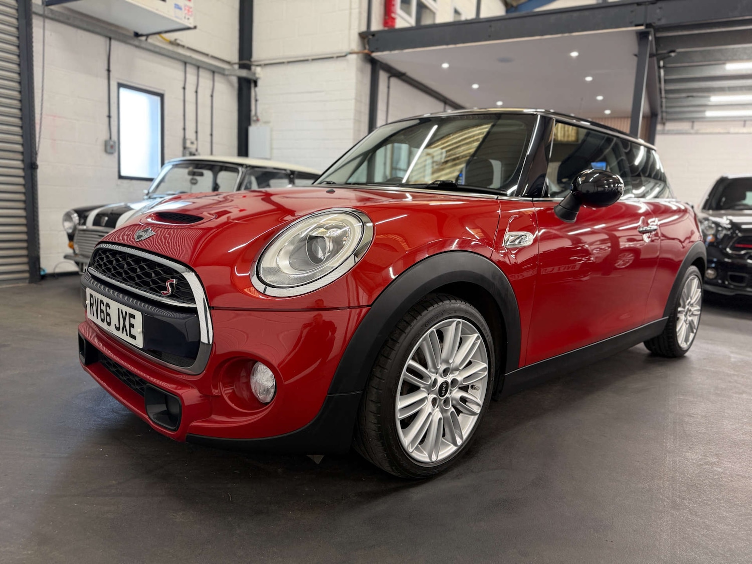 Used MINI Hatch 2016 for sale - 78016375: Photo 2