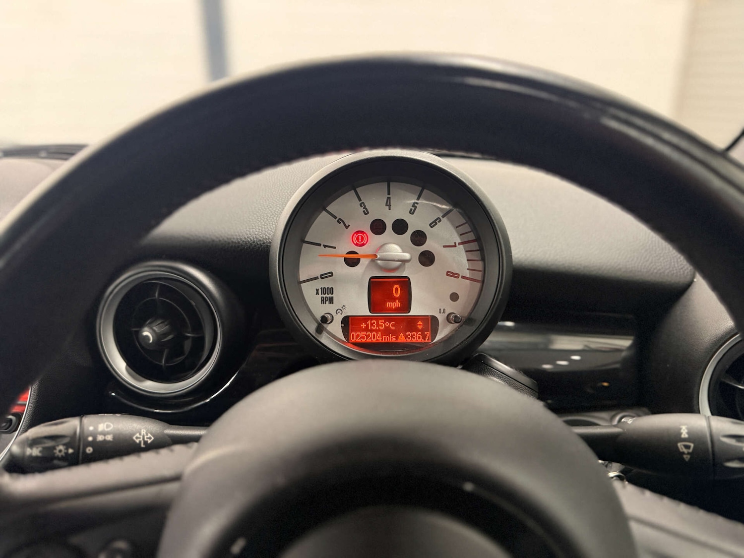 Used MINI Convertible 2011 for sale - 76783114: Photo 17