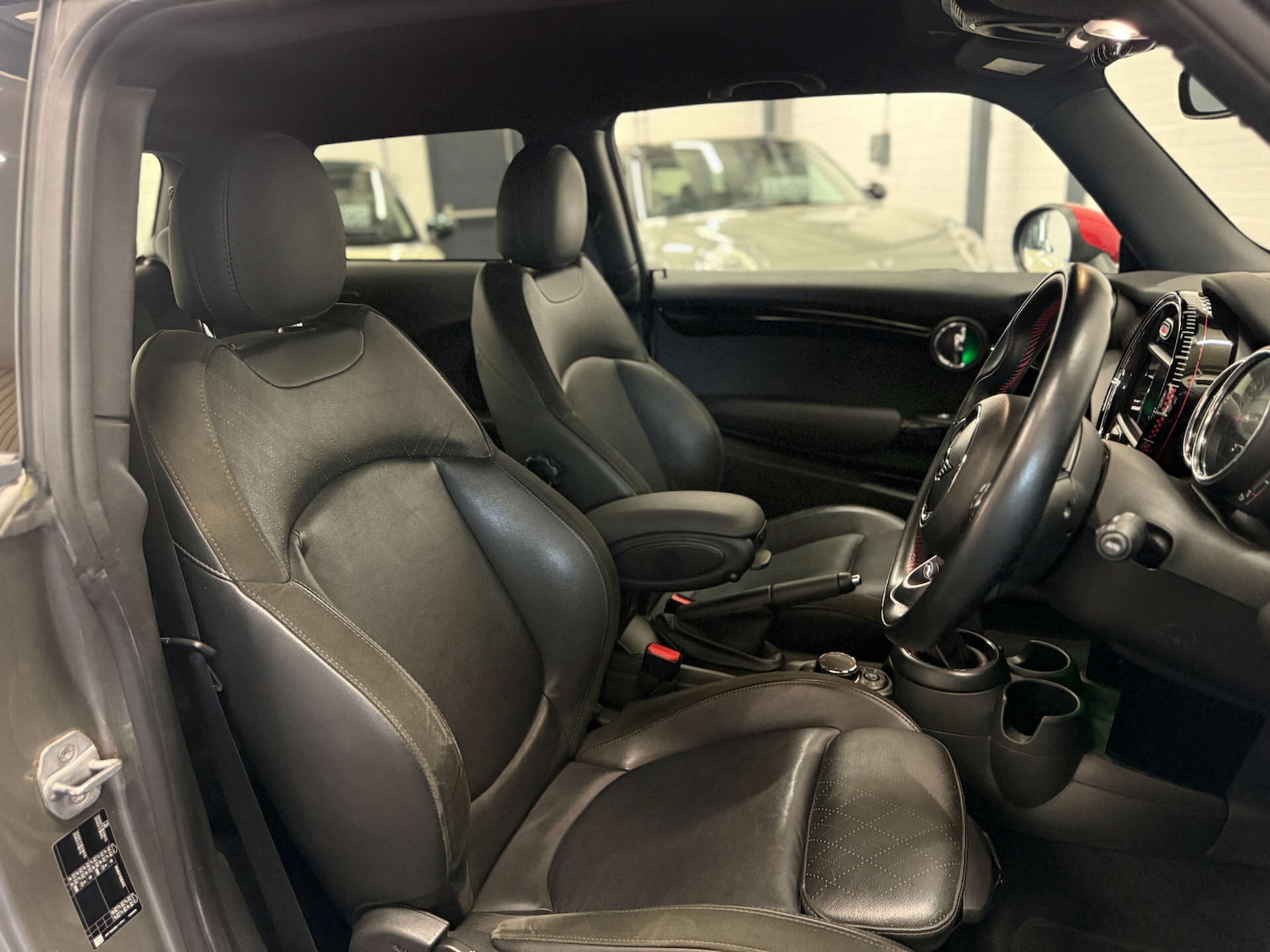 Used MINI Hatch 2018 for sale - 76783112: Photo 13