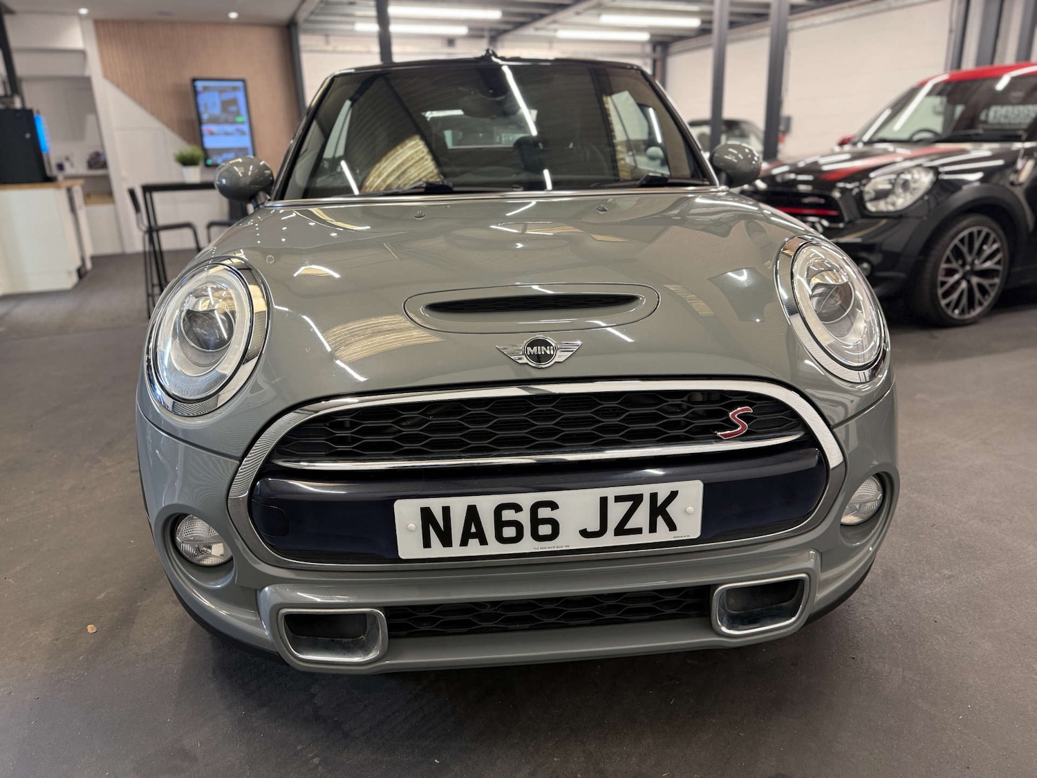 Used MINI Convertible 2016 for sale - 78016374: Photo 8