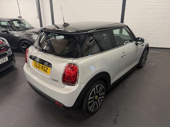 Used MINI Hatch 2021 for sale - 76783089: Photo