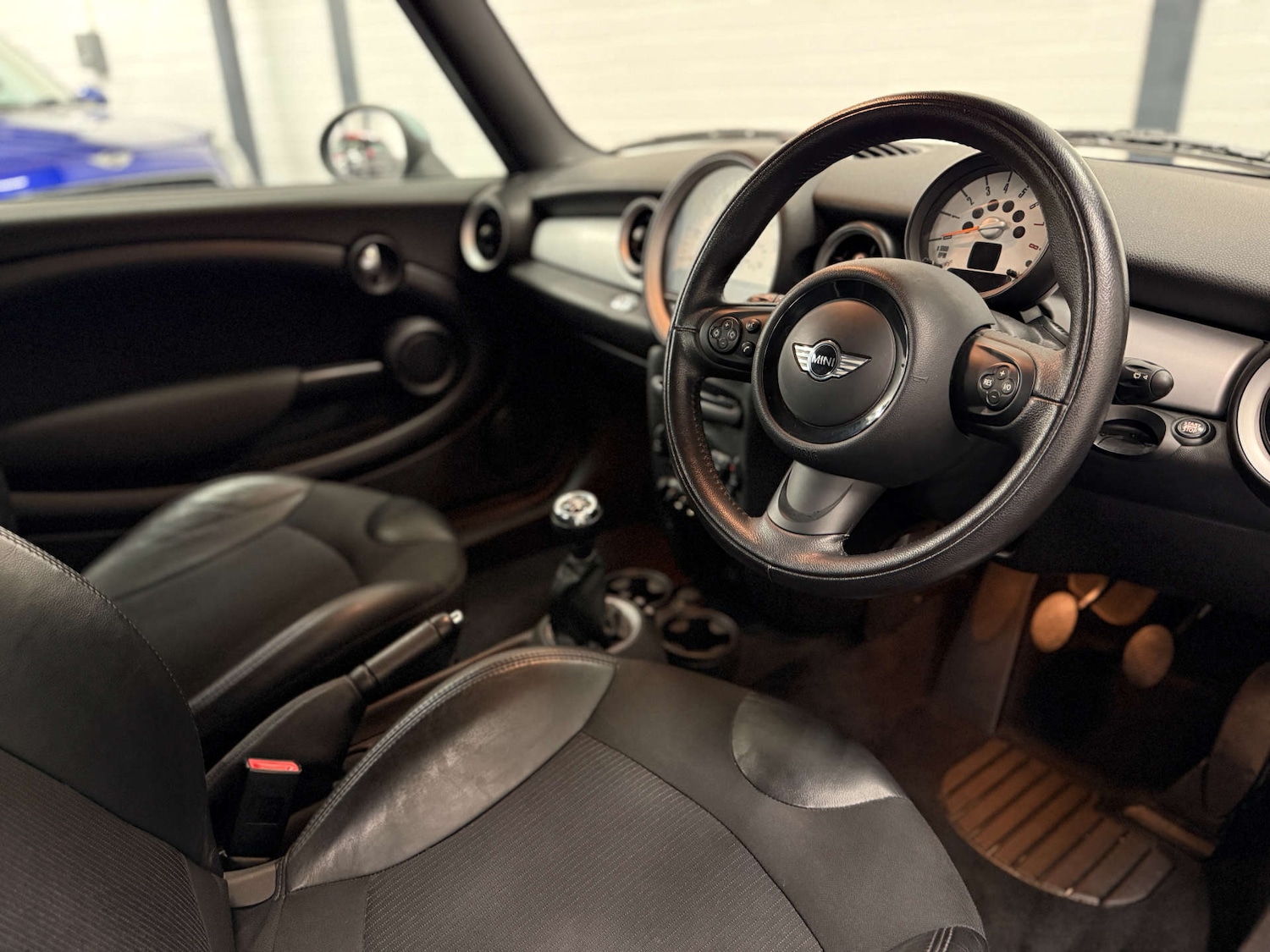 Used MINI Convertible 2012 for sale - 77170337: Photo 4