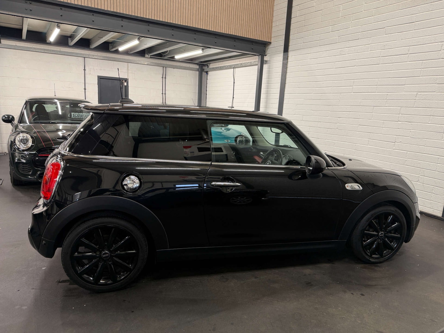 Used MINI Hatch 2017 for sale - 78105670: Photo 12