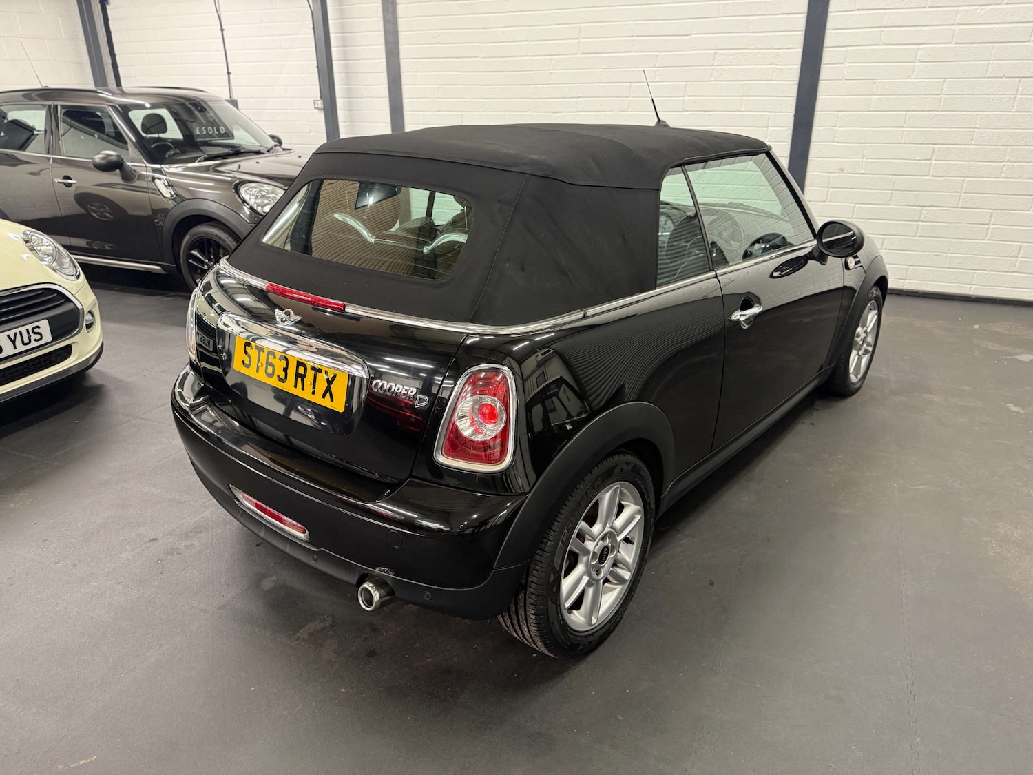 Used MINI Convertible 2014 for sale - 77502014: Photo 13