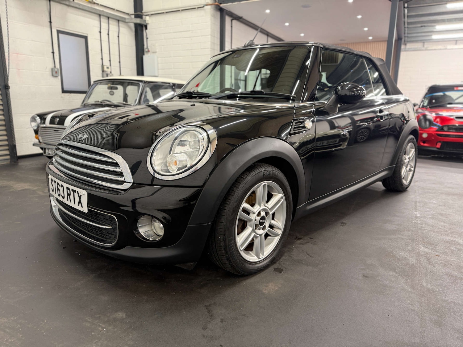 Used MINI Convertible 2014 for sale - 77502014: Photo 2