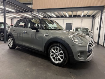 Used MINI Hatch 2017 for sale - 77749140: Photo