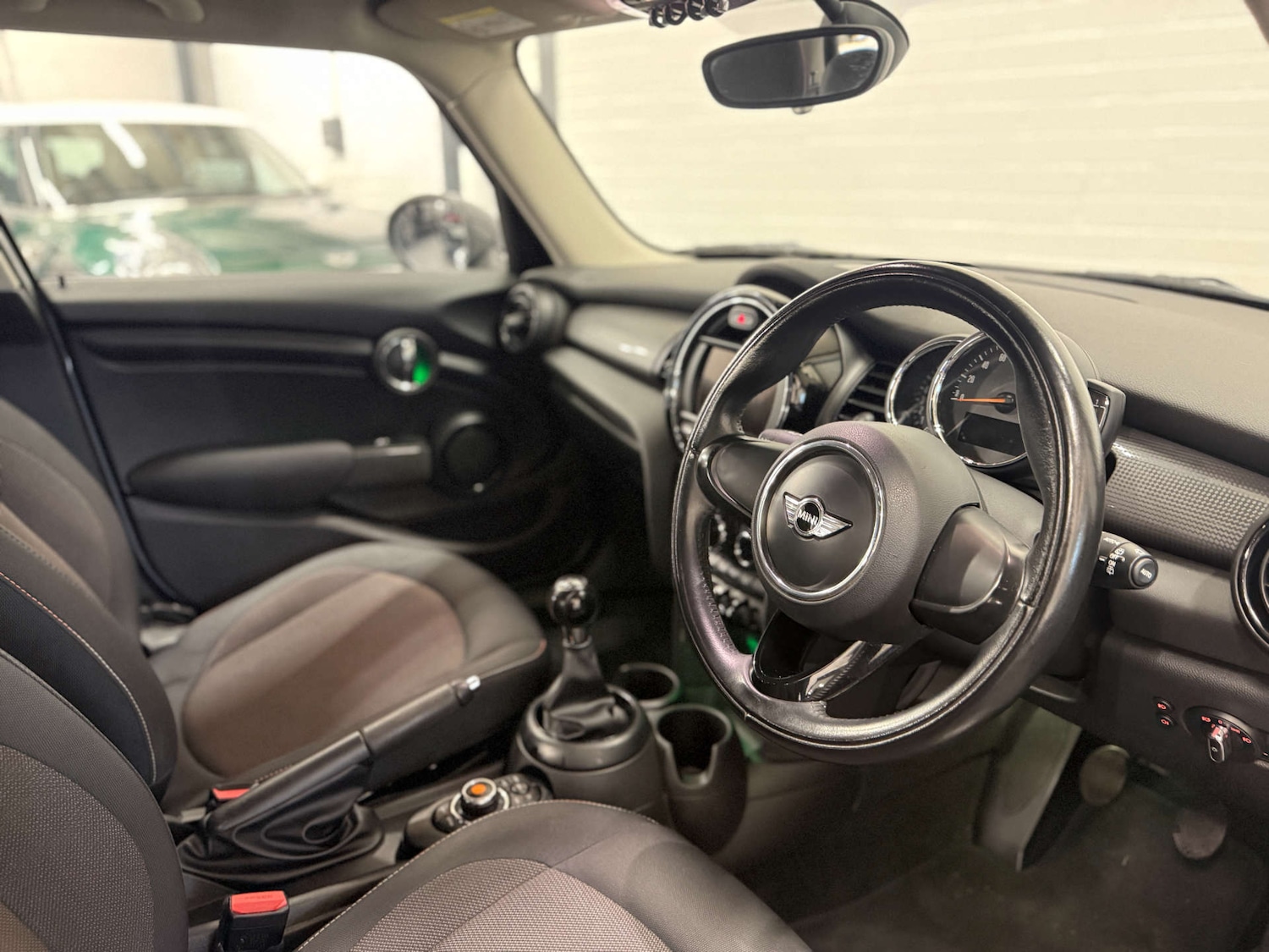 Used MINI Hatch 2017 for sale - 77749140: Photo 4