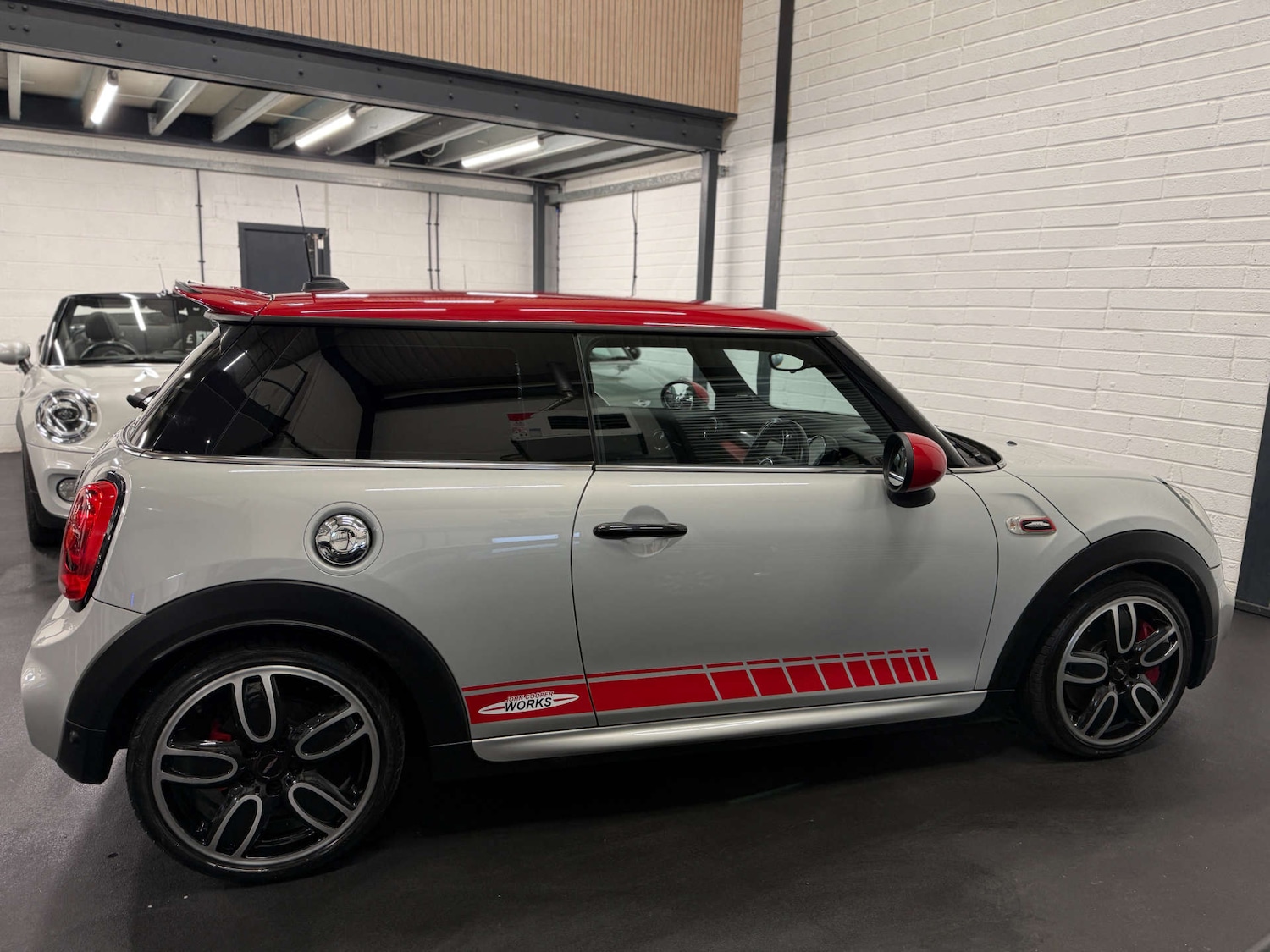 Used MINI Hatch 2017 for sale - 77836342: Photo 12