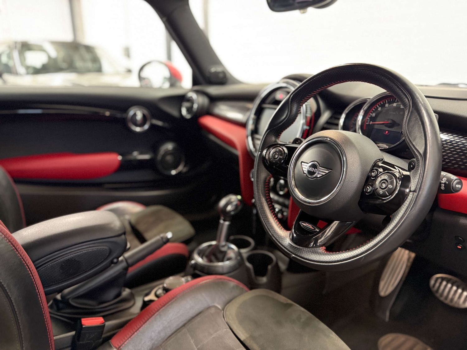 Used MINI Hatch 2017 for sale - 77836342: Photo 4