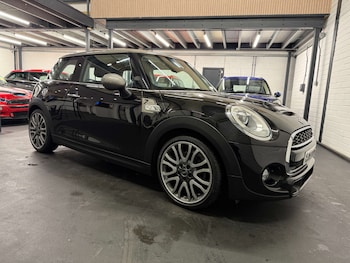Used MINI Hatch 2017 for sale - 77249300: Photo