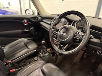 Used MINI Hatch 2017 for sale - 77249300: Photo