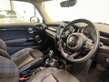 Used MINI Hatch 2018 for sale - 78366149: Photo