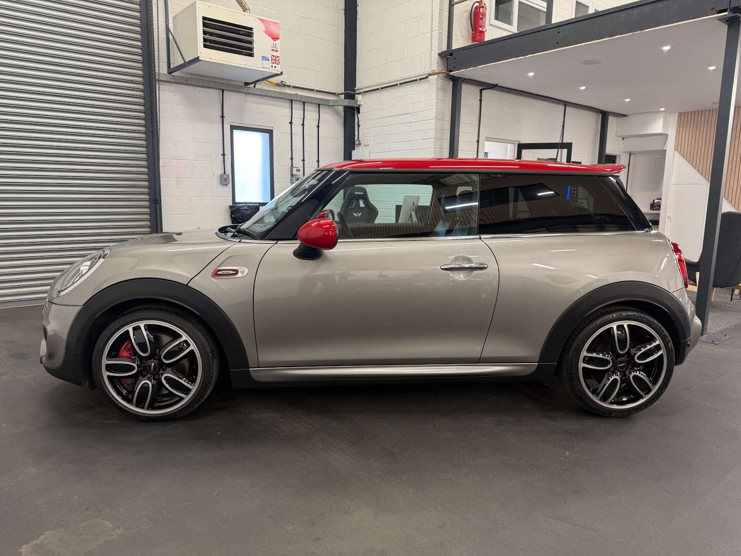 Used MINI Hatch 2018 for sale - 76957246: Photo 8