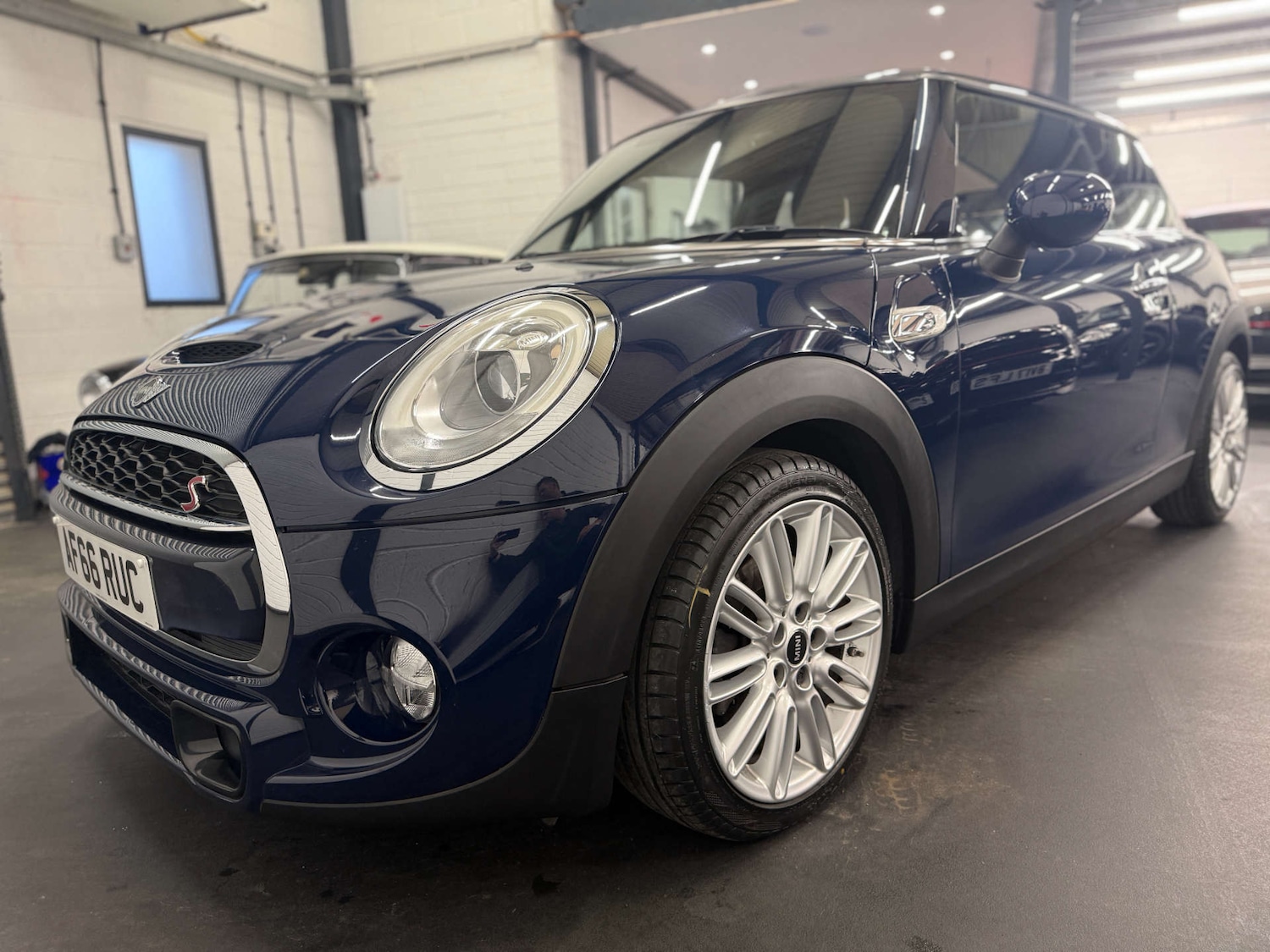 Used MINI Hatch 2016 for sale - 76957249: Photo 2