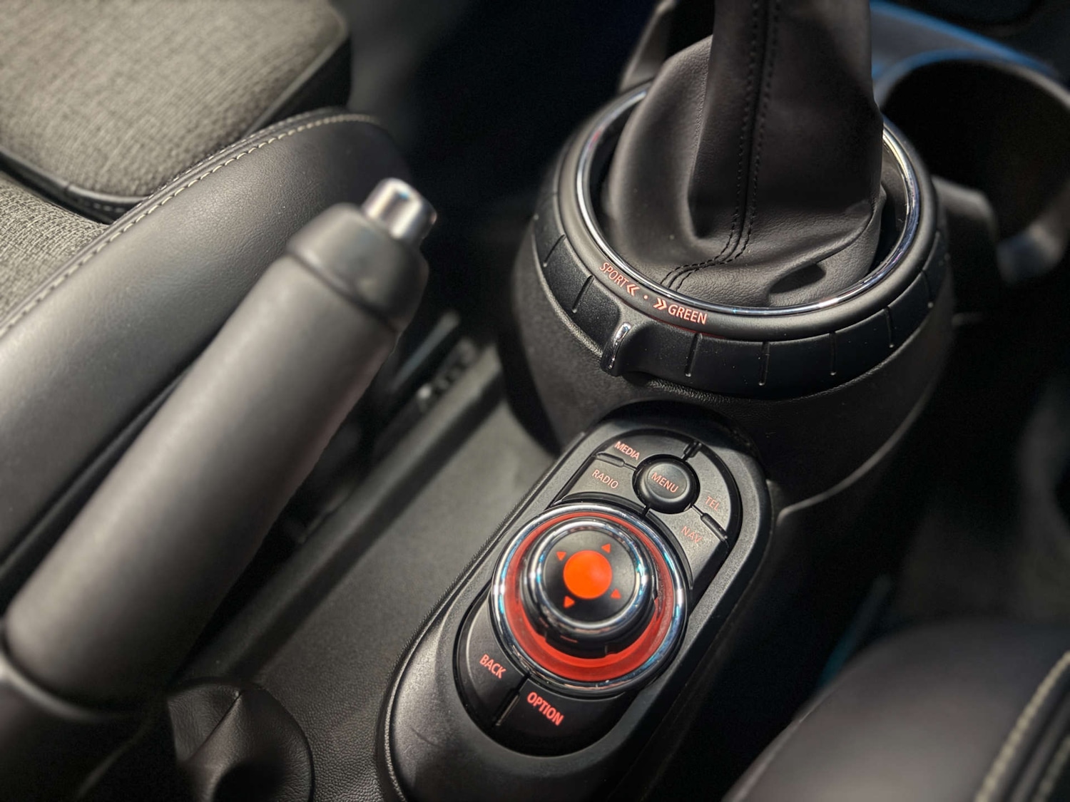 Used MINI Hatch 2016 for sale - 76957249: Photo 21