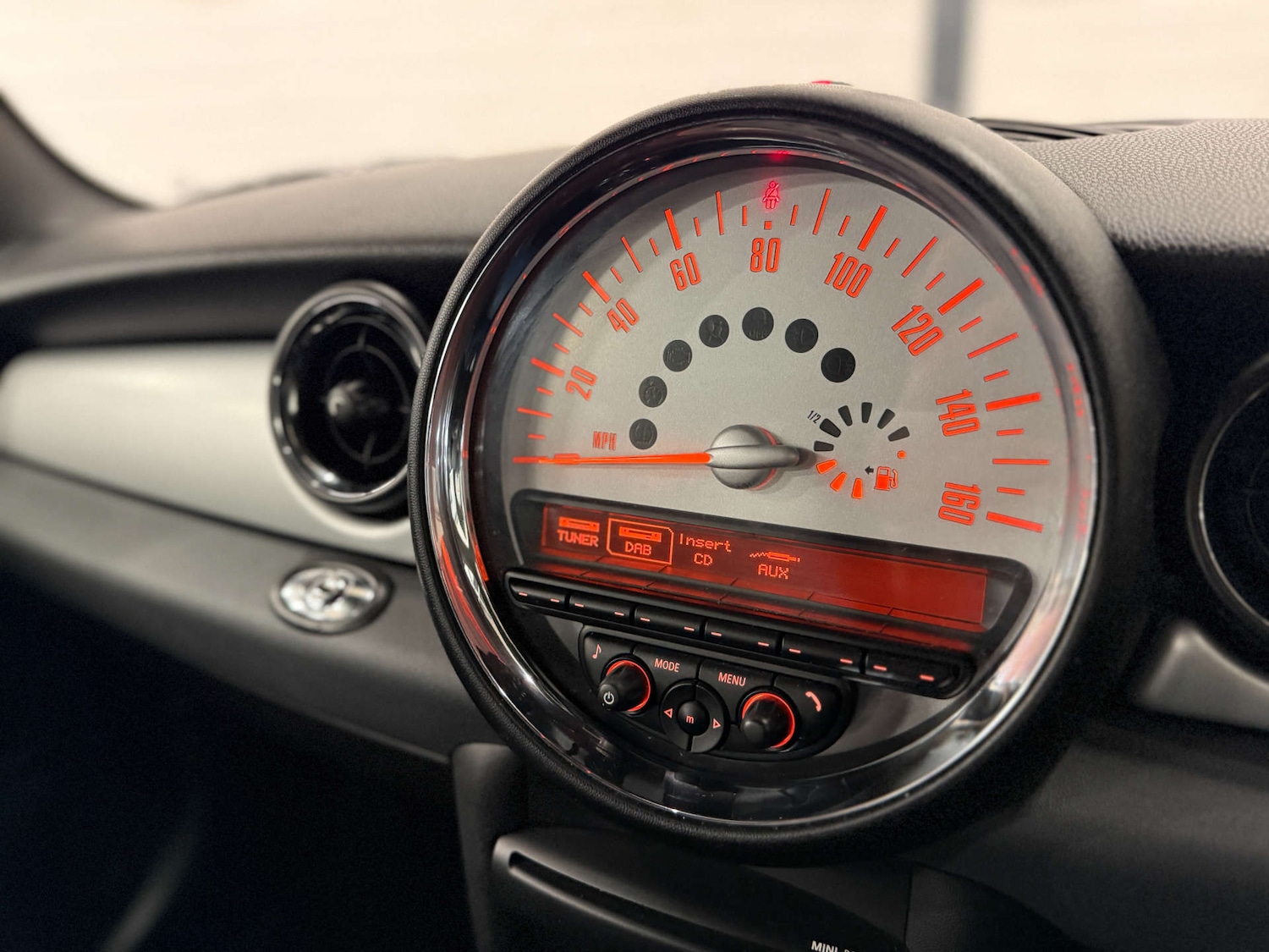 Used MINI Convertible 2011 for sale - 77234078: Photo 19