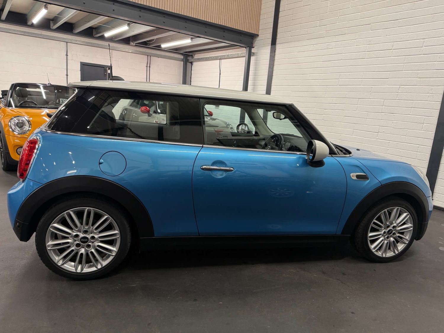 Used MINI Hatch 2018 for sale - 76957244: Photo 12