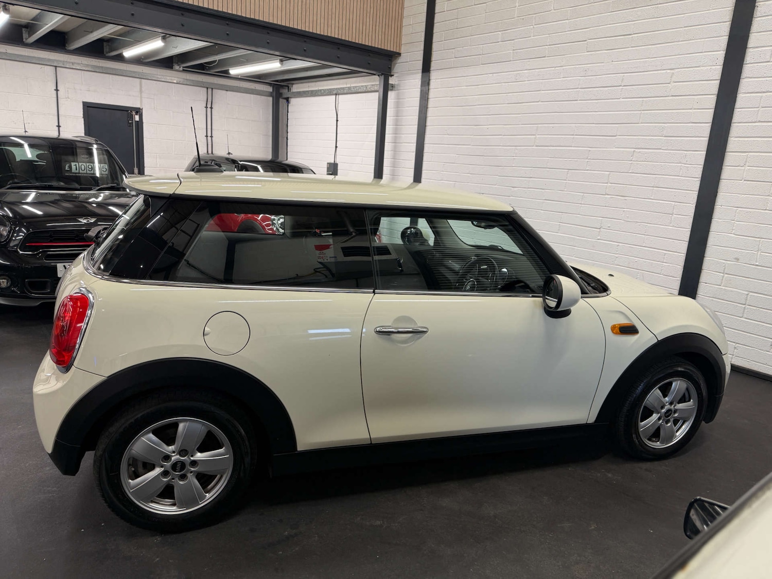 Used MINI Hatch 2016 for sale - 77681270: Photo 12