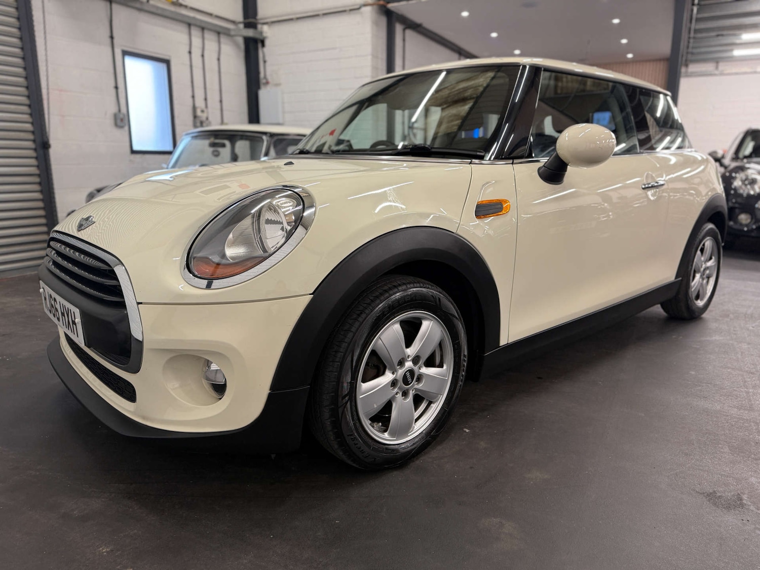 Used MINI Hatch 2016 for sale - 77681270: Photo 2