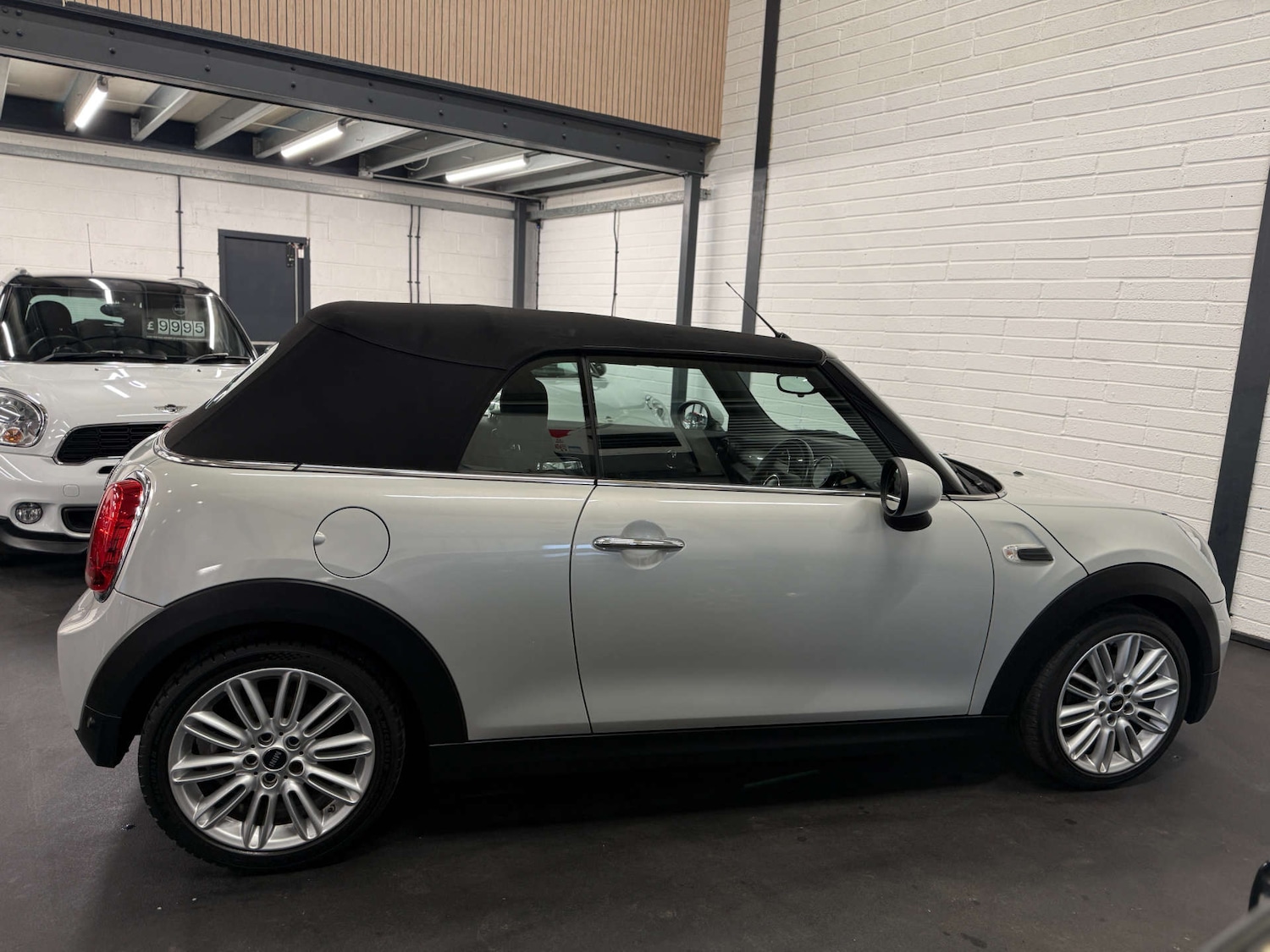 Used MINI Convertible 2018 for sale - 77797706: Photo 14