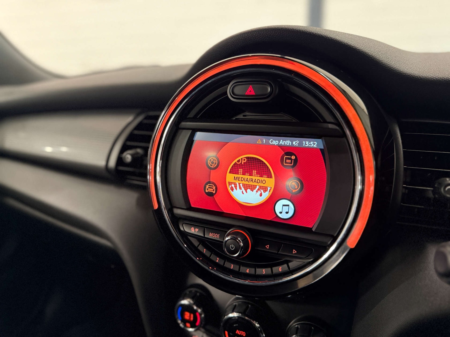 Used MINI Convertible 2018 for sale - 77797706: Photo 21