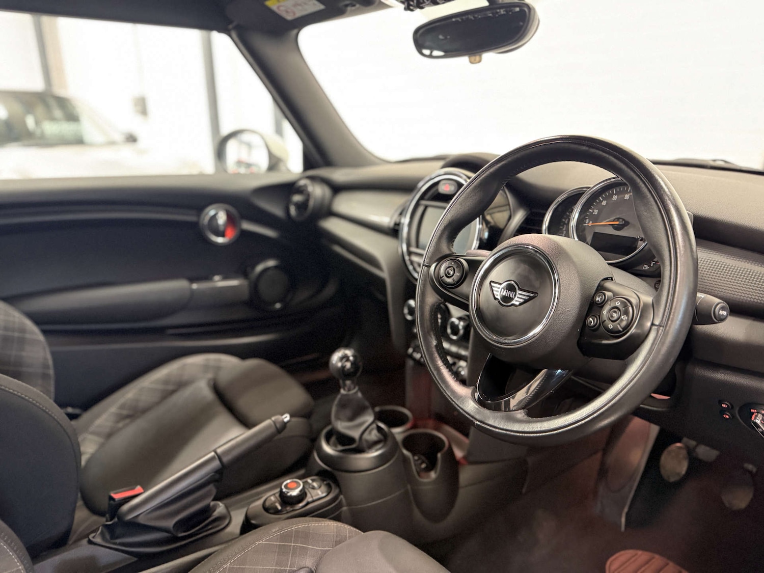 Used MINI Convertible 2018 for sale - 77797706: Photo 4