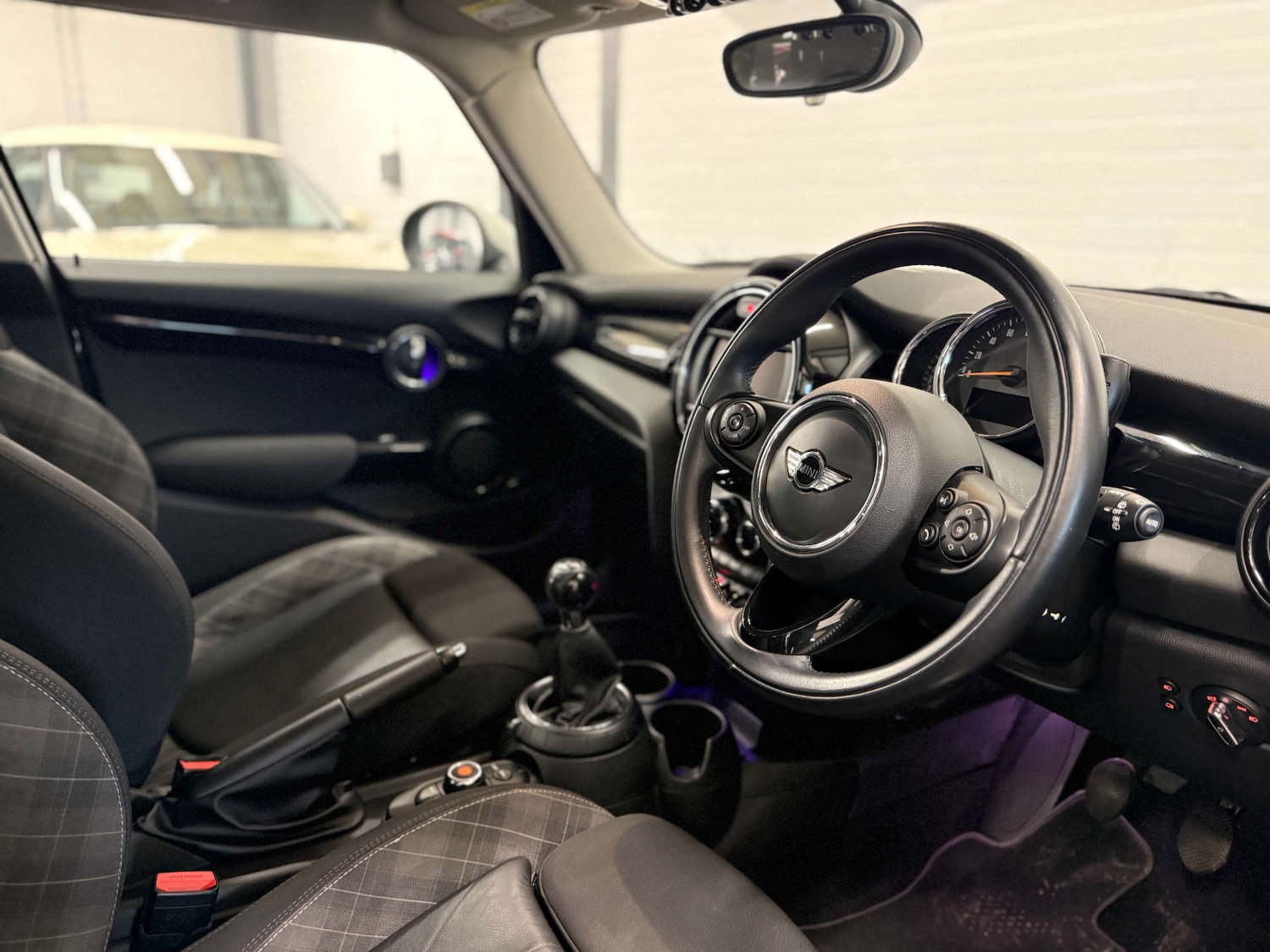 Used MINI Hatch 2015 for sale - 77720458: Photo 4