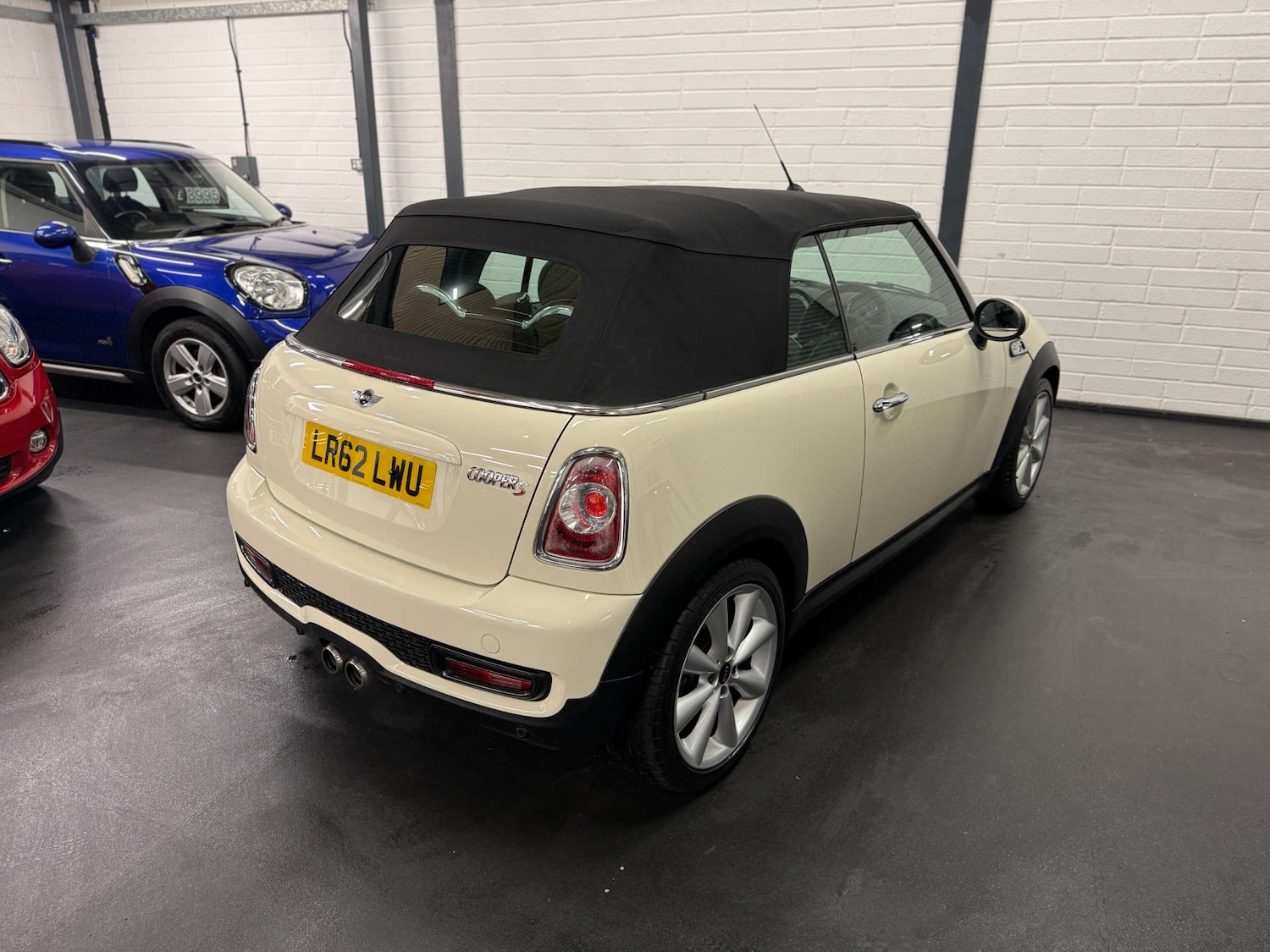 Used MINI Convertible 2012 for sale - 77342227: Photo 13