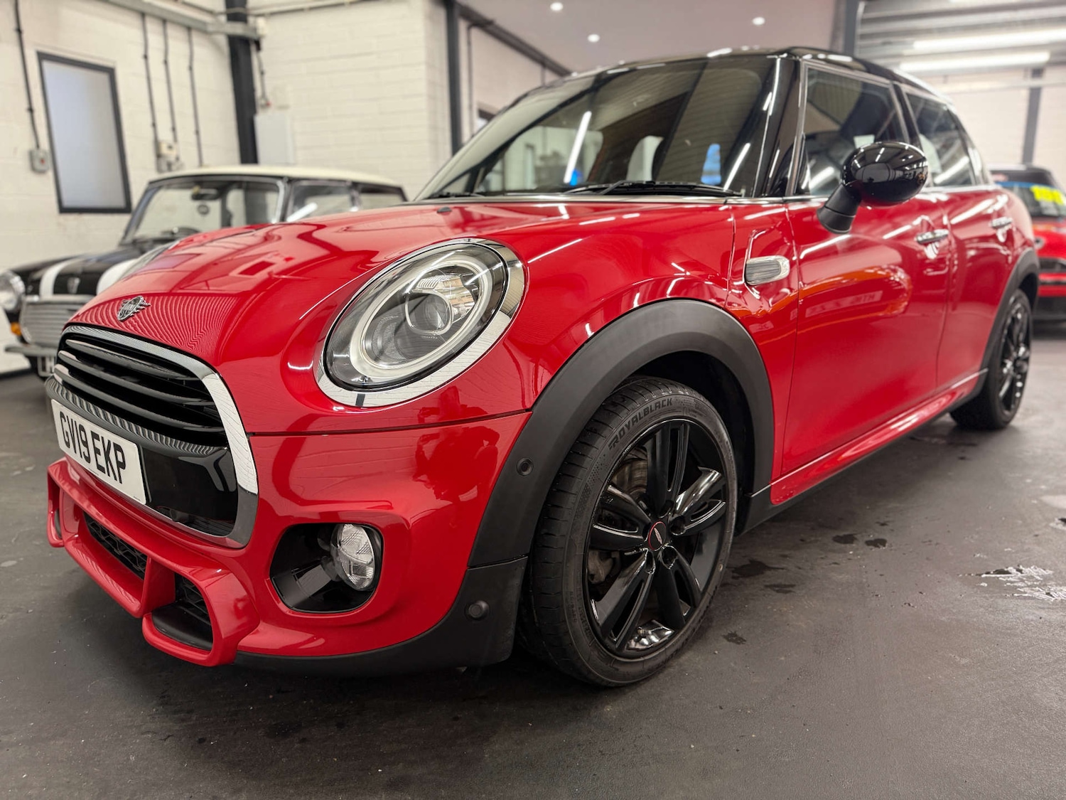 Used MINI Hatch 2019 for sale - 76957254: Photo 2