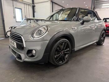 Used MINI Convertible 2019 for sale - 78297139: Photo