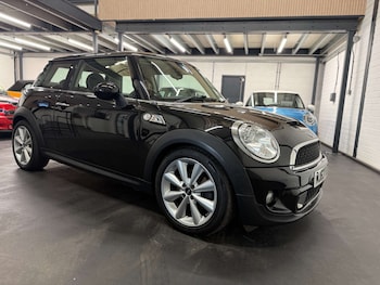 MINI Hatch feature image