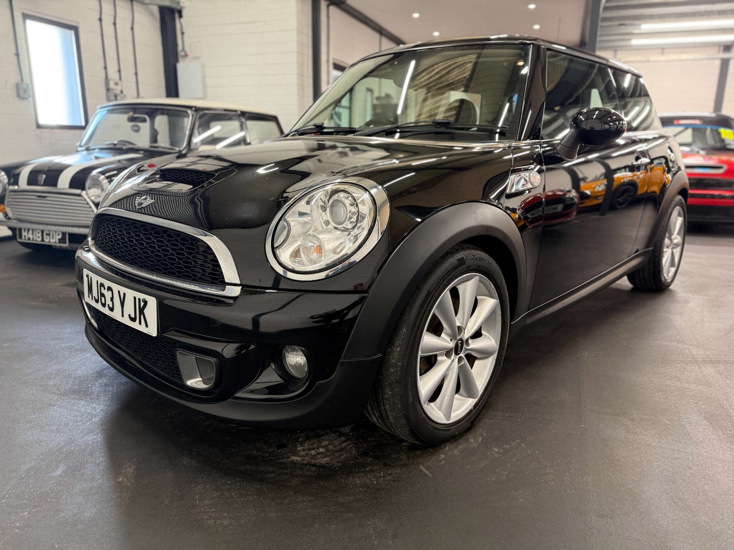 Used MINI Hatch 2013 for sale - 77151122: Photo 2