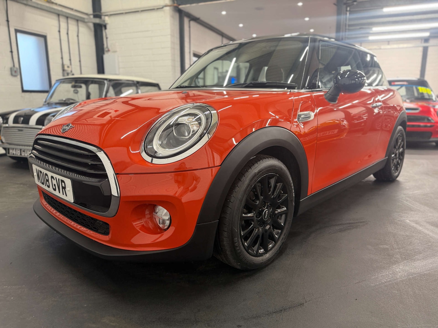 Used MINI Hatch 2018 for sale - 77055551: Photo 2