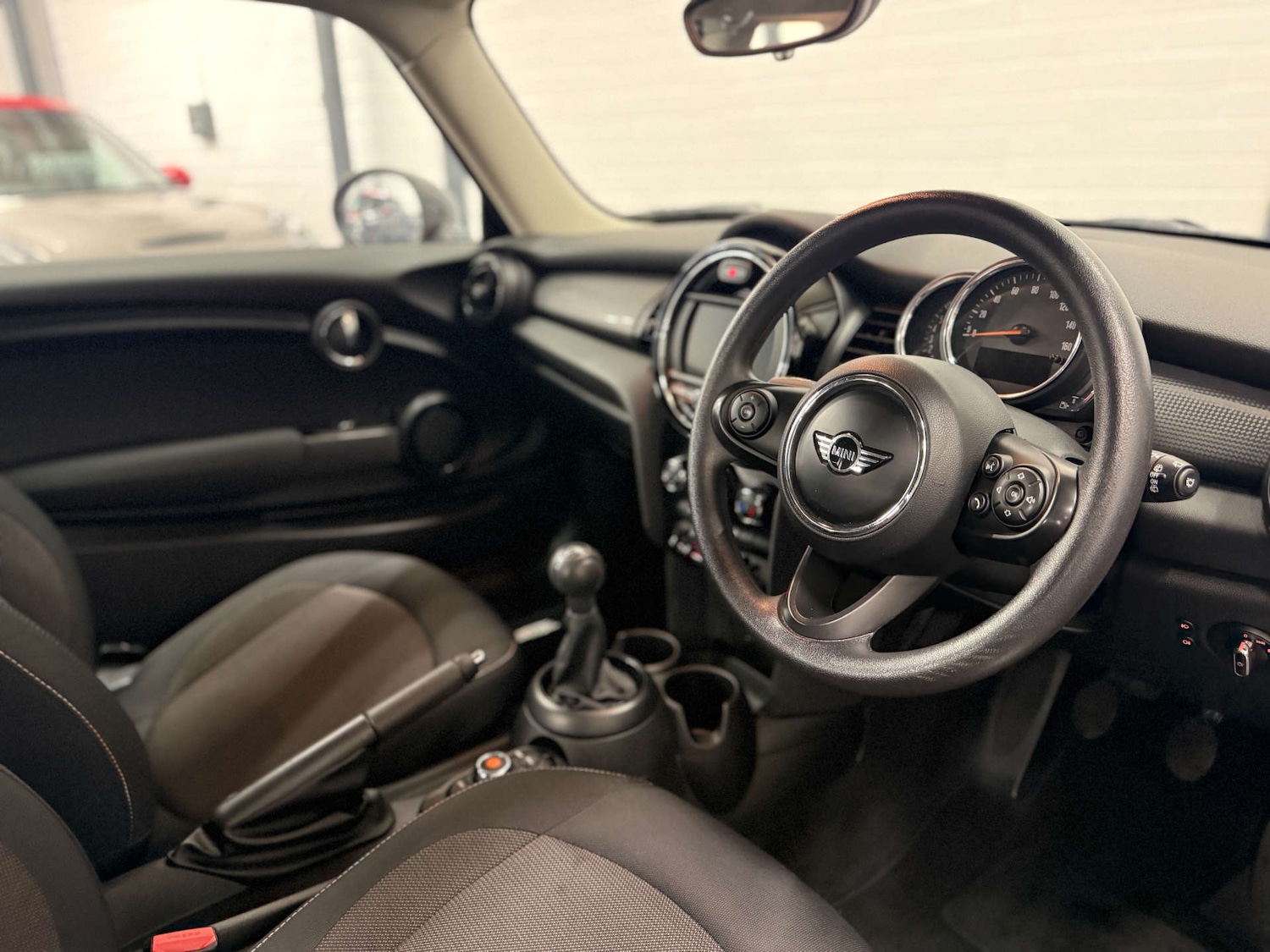 Used MINI Hatch 2018 for sale - 77055551: Photo 4
